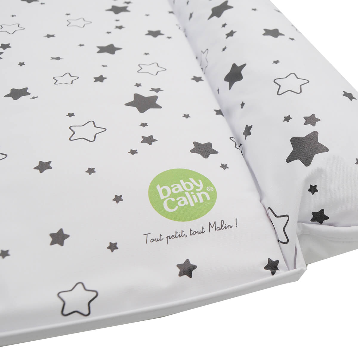Détail du matelas à langer petites étoiles grises