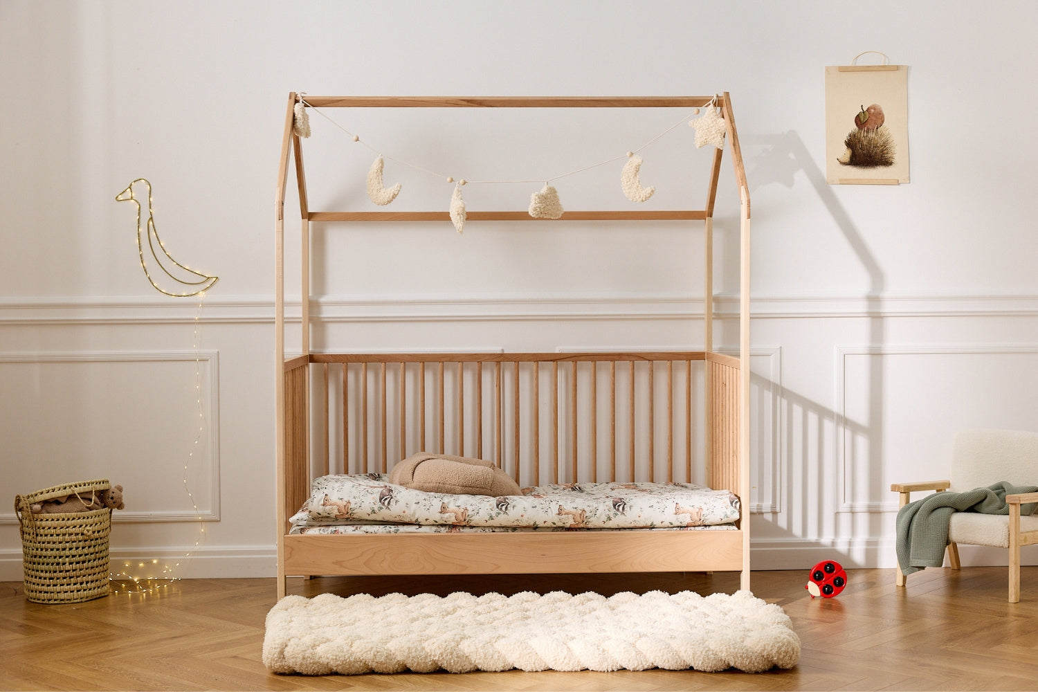 Lit cabane bébé Emma 70x140 cm naturel